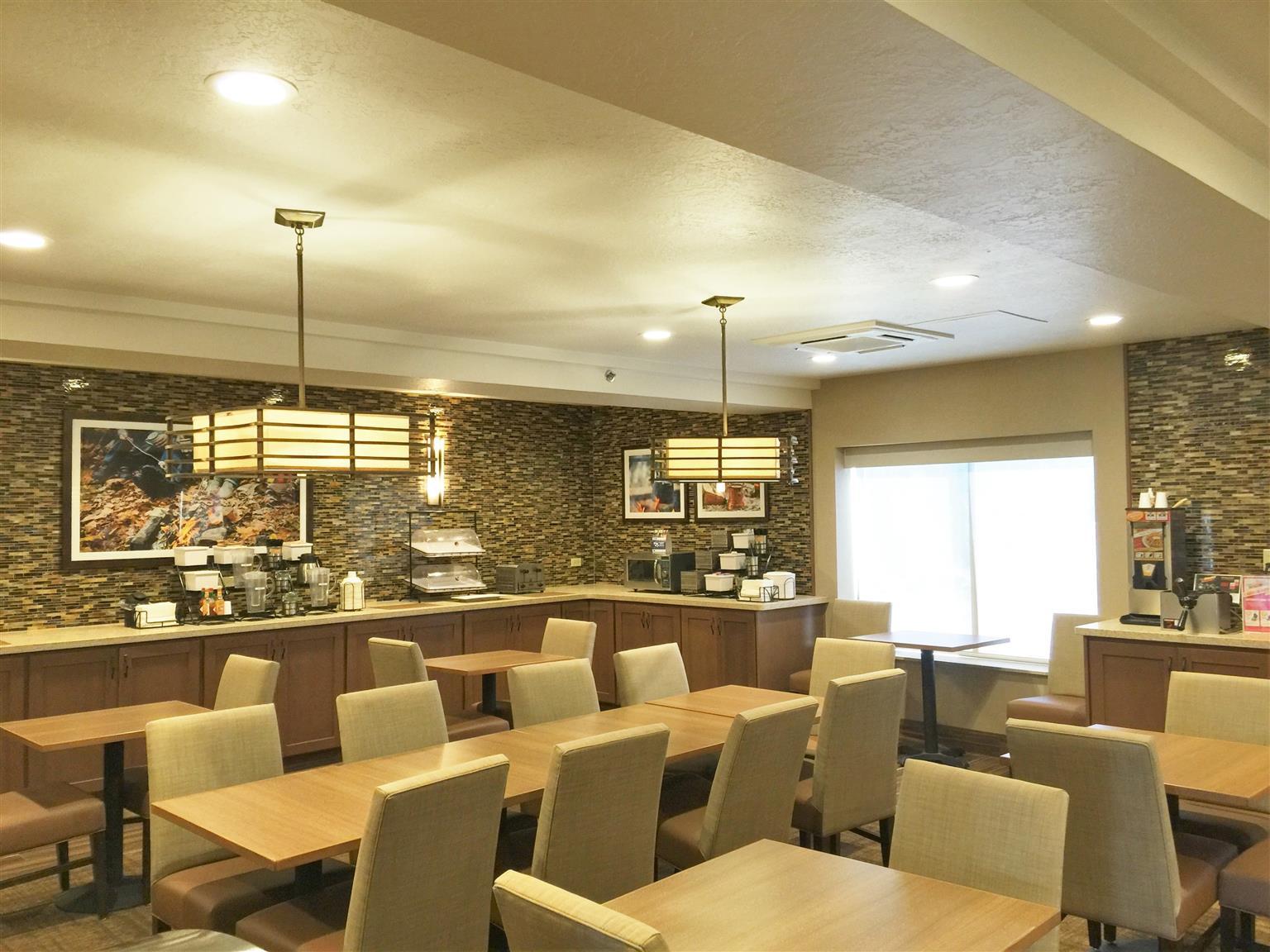 Best Western Plus Cottontree Inn Idaho Falls Exterior foto